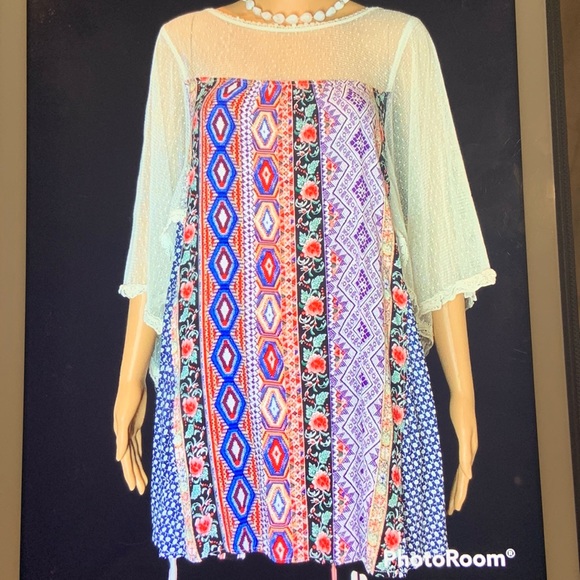 Boho Chic Umgee Tribal Print Dress with Sheer Lace Sleeves – Size M - Picture 2 of 6